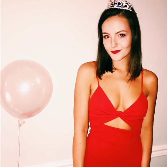 Meet your posher- Maddy! - Picture 3 of 4